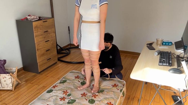 麻绳网kb口球紧缚呜呜呜新作品之突破底线究极并肘蛇缚驷马！本作品可在线看！