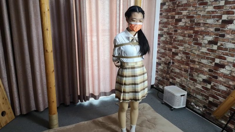 丽柜美束kb绳艺禁锢梆起来带口球口罩新作品之花羽JK吊梆！本作品可在线看！