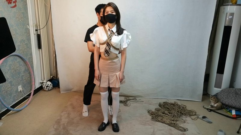 随心原创官网驷马紧缚作品之艾琳A4小腰的悬吊！本作品可在线看！
